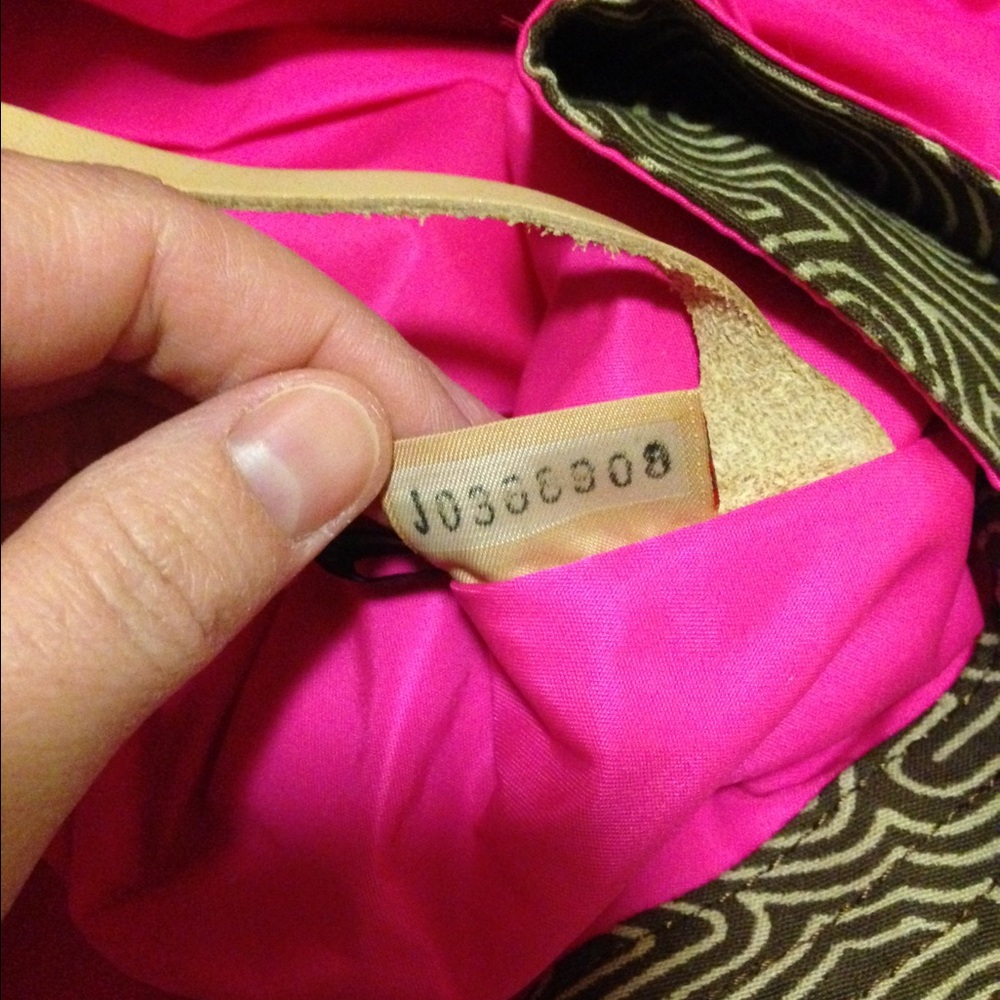 Dooney and Bourke Purse - Picture 4 of 8